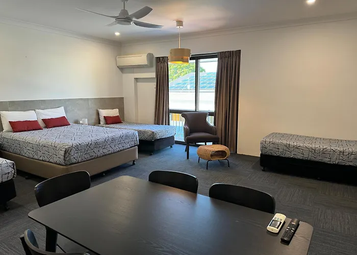 Longreach Motor Inn