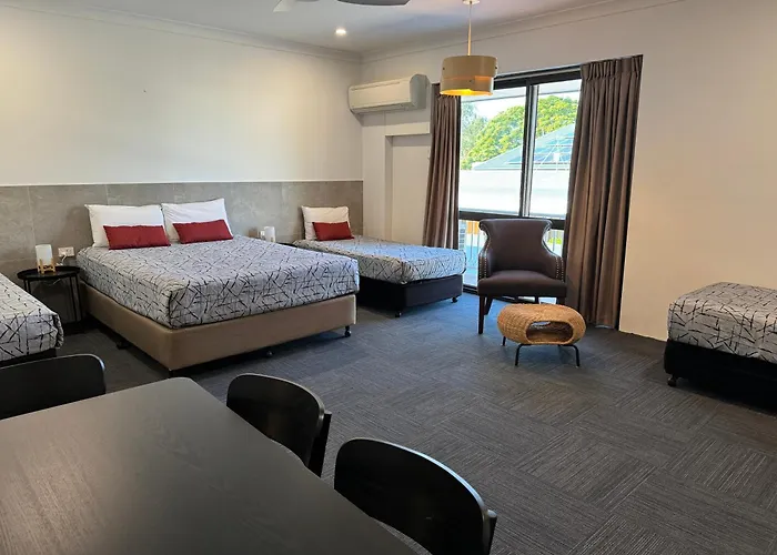 Longreach Motor Inn